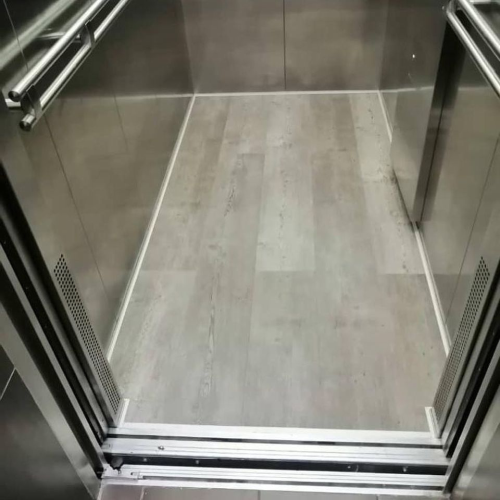 How to cope with traffic in the elevator